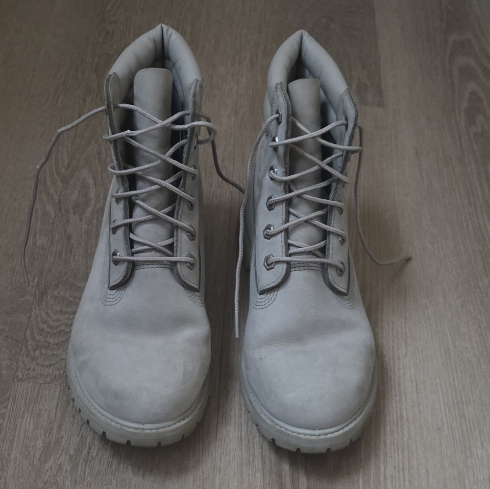 Women's Timberland Gray Lace-Up Boots